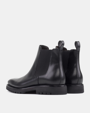 Outlet - Black Calf Chelsea Commando