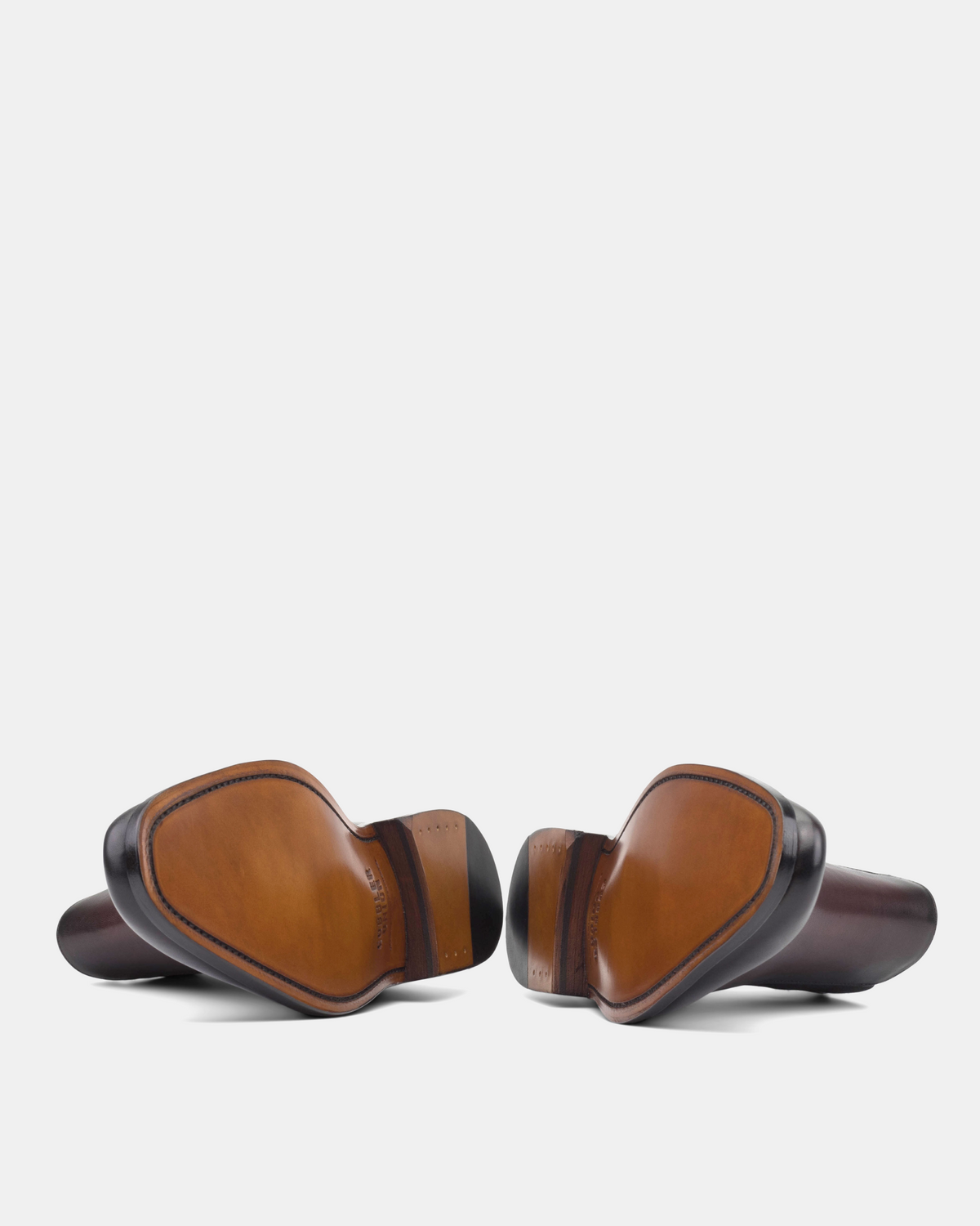 Bennett Oxblood Chelsea Boot - 722