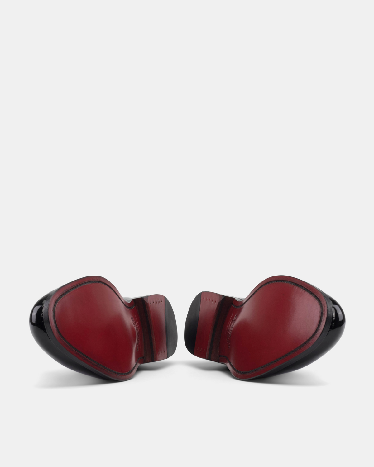 Vincent Black Patent - 675